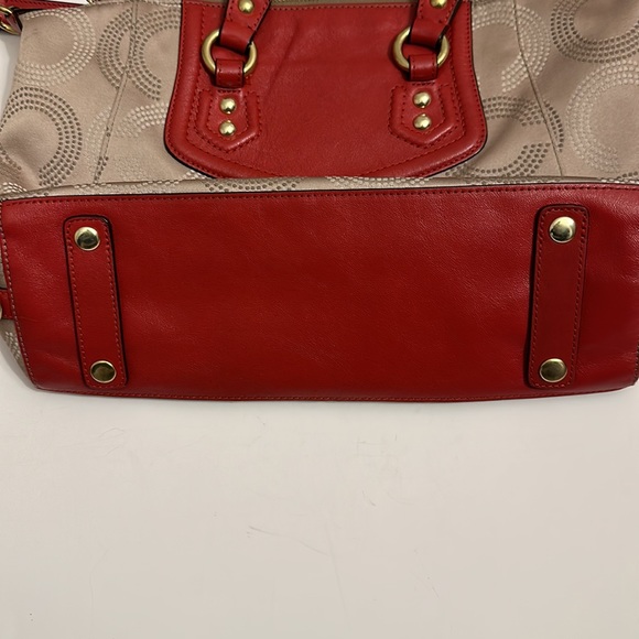 Coach Handbag - Picture 3 of 8